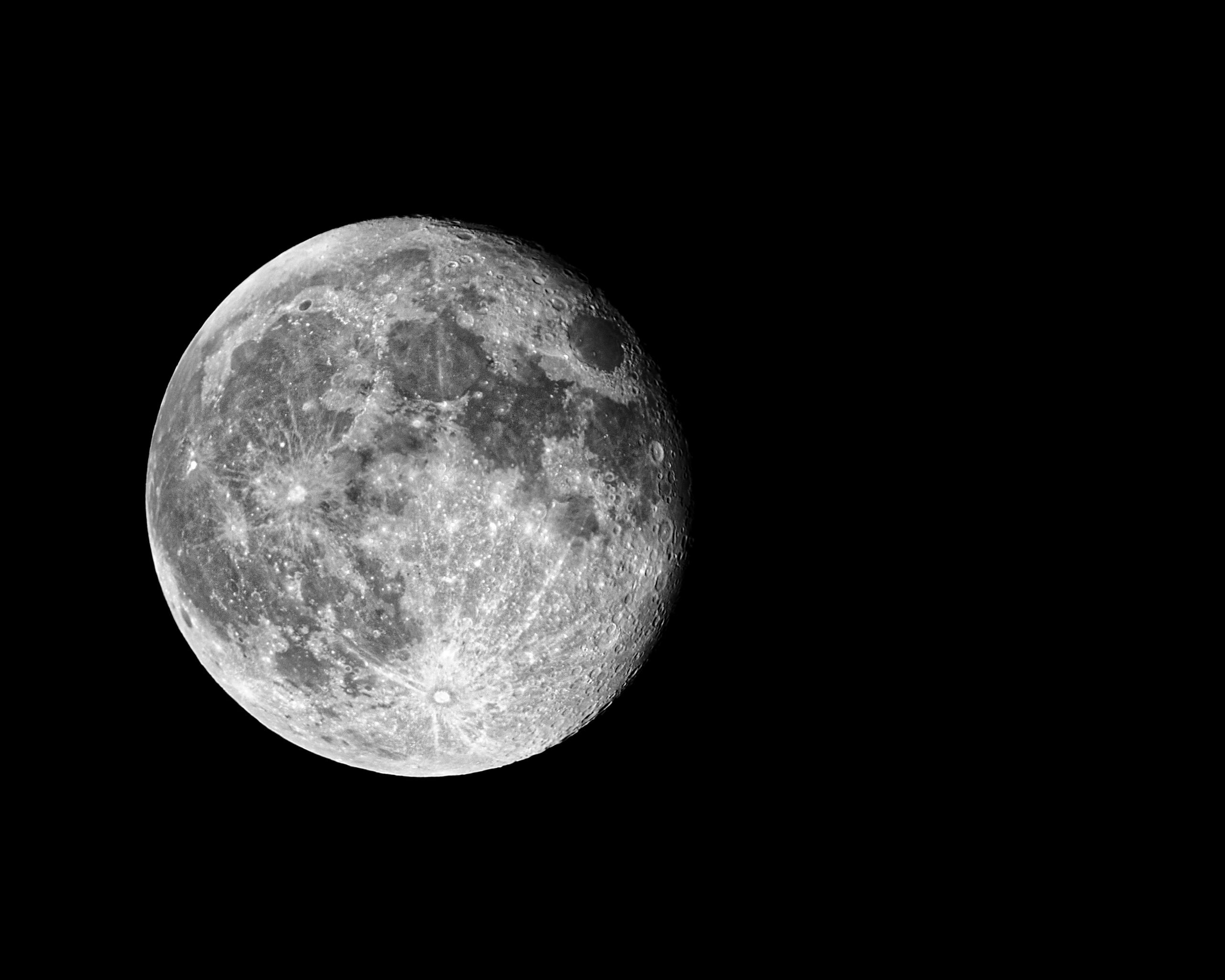 Luna, la luz de la noche